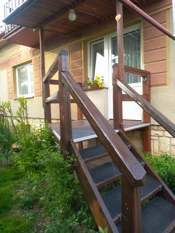 Hrncirna Apartment Kněževes Exterior foto